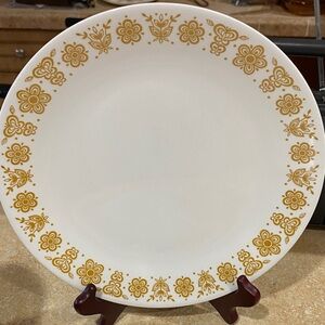 Corelle Dinner Plates Butterfly Gold 10.25” Diameter Yellow Flowers Set of 12